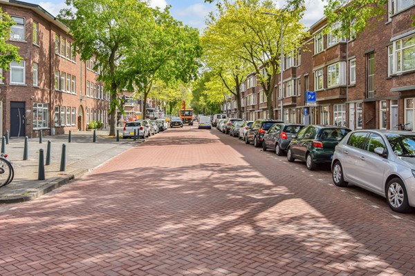 Medium property photo - Jan van Beersstraat 142, 2523 KA Den Haag